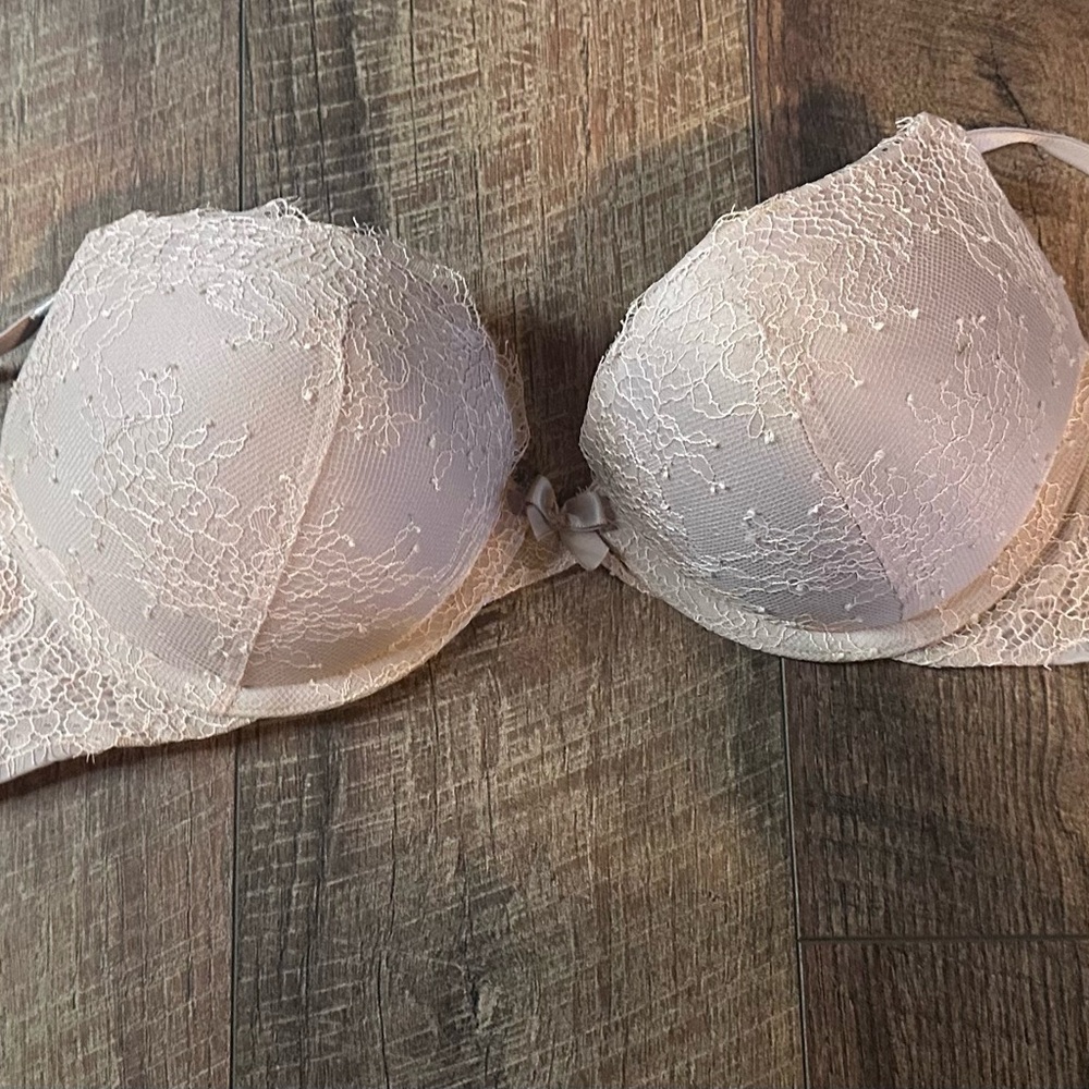Victoria's Secret Lace Bra - Ivory